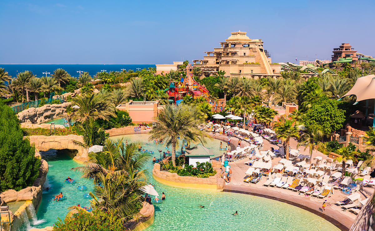 Shutterstock :  Aquaventure Park