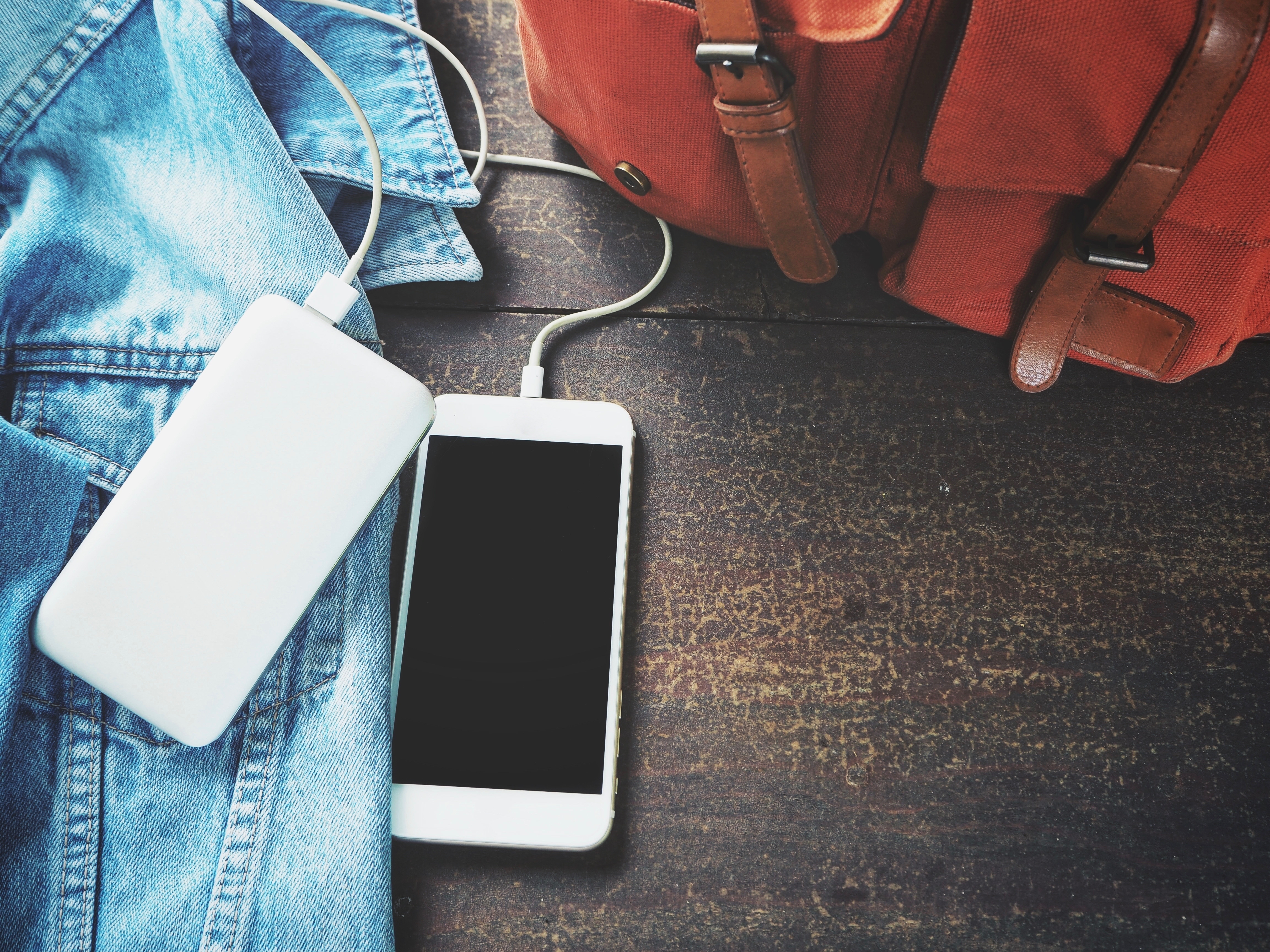 Power bank charges a phone