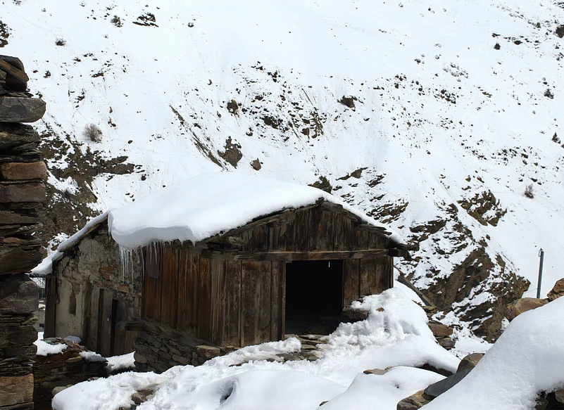 An abandoned house in Jadung