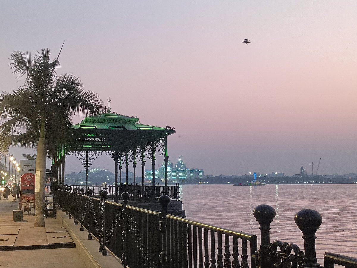 The Hussain Sagar lake