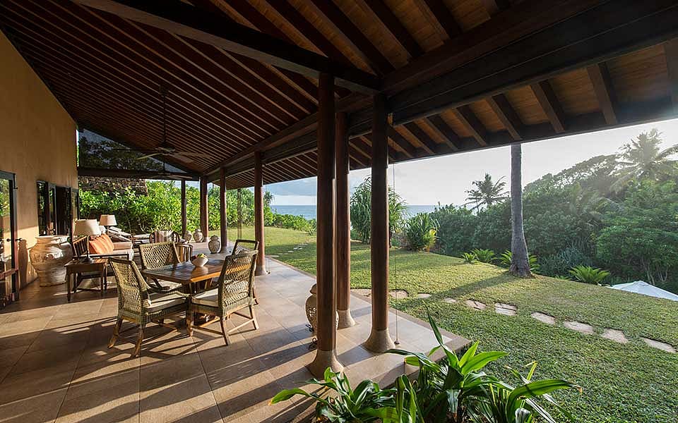 Cape Weligama  stretches across 12 acres of immaculate tropical gardens, providing an intimate and serene escape