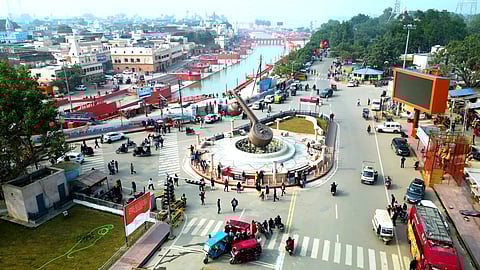 A drone shot of Ram Mandir, Hanuman Garhi, Lata Mangeshkar Chowk and Ram ki Paidi