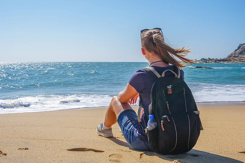Do not leave your belongings unattended on the beach