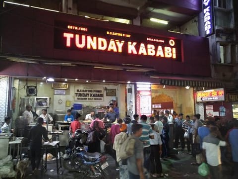 The famous Tunday Kabab is a must-visit for all food lovers 