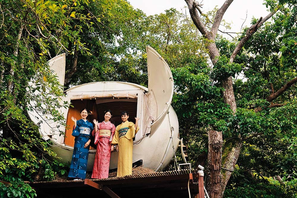 This sustainable subtropical resort offers a 360-degree view of the Higashi jungle