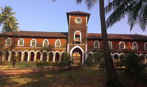 Sawantwadi Palace was built between 1755 and 1803 during the reign of Khem Sawant III
