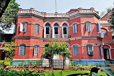 LalBari is the erstwhile home of the former chief minister of West Bengal, Siddhartha Shankar Ray