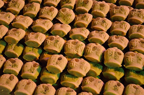 Nolen gur sandesh can be hard in texture as well