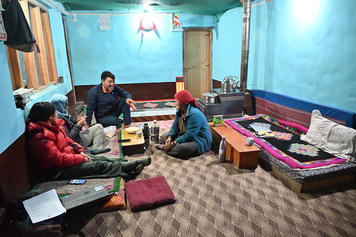 Hosts and guests at Chokpo Pa Homestay