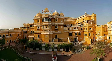 thehotelguru.com : The 17th-century palace, Deogarh Mahal, has been converted into an 80-room hotel