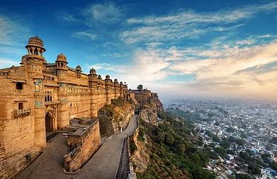Shutterstock : Gwalior Fort, Madhya Pradesh