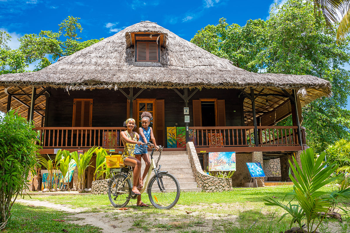 Cycle or walk across the LUnion Estate