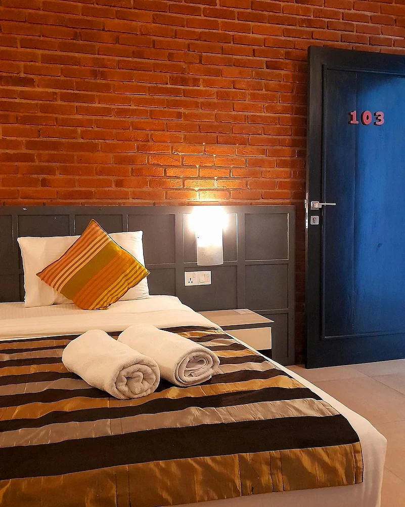 A private room at Clock Inn Dehiwala