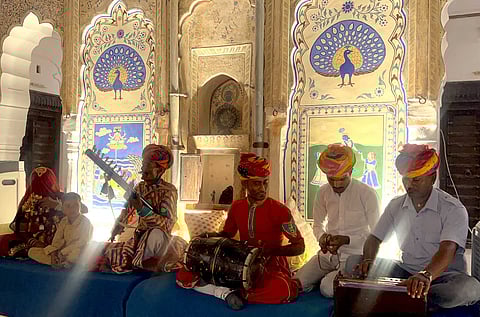 Bhopa Bhopi group performing at Mohar Haveli