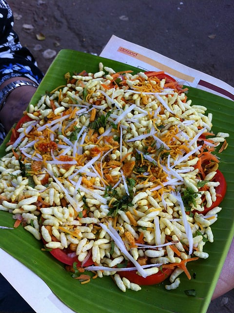 A variation of churmuri called 'tomato masala'
