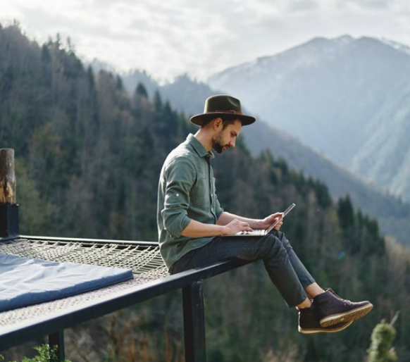 Benefit from travel insurance cover up to
45 lacs and 24/7 customer
support