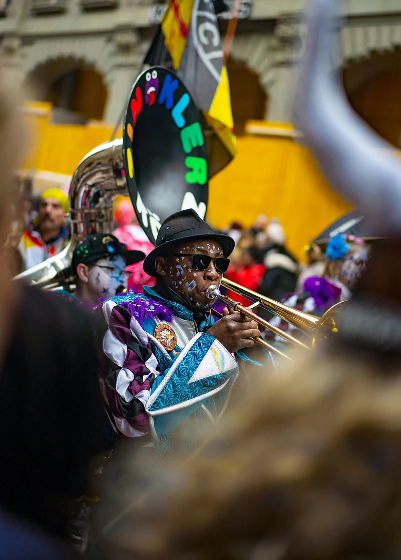 The neighbourhood parties feature live band performances