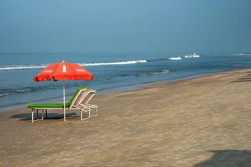 The tranquil Betalbatim Beach