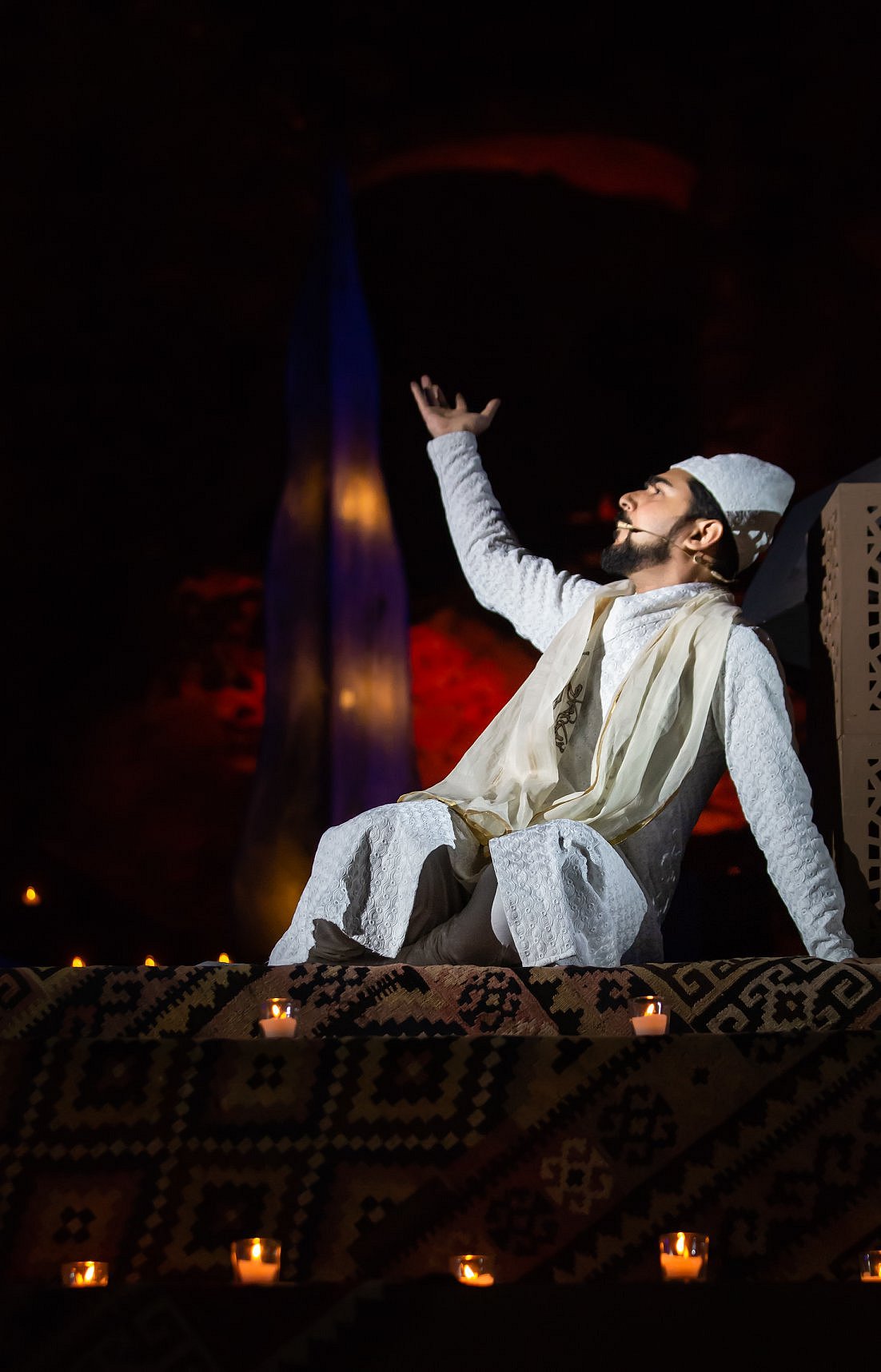 Agha performing at Jahan-e-Khusrau, 2017