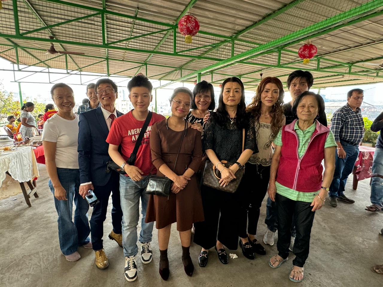 Many people who were born in Kolkata have come down for the celebrations