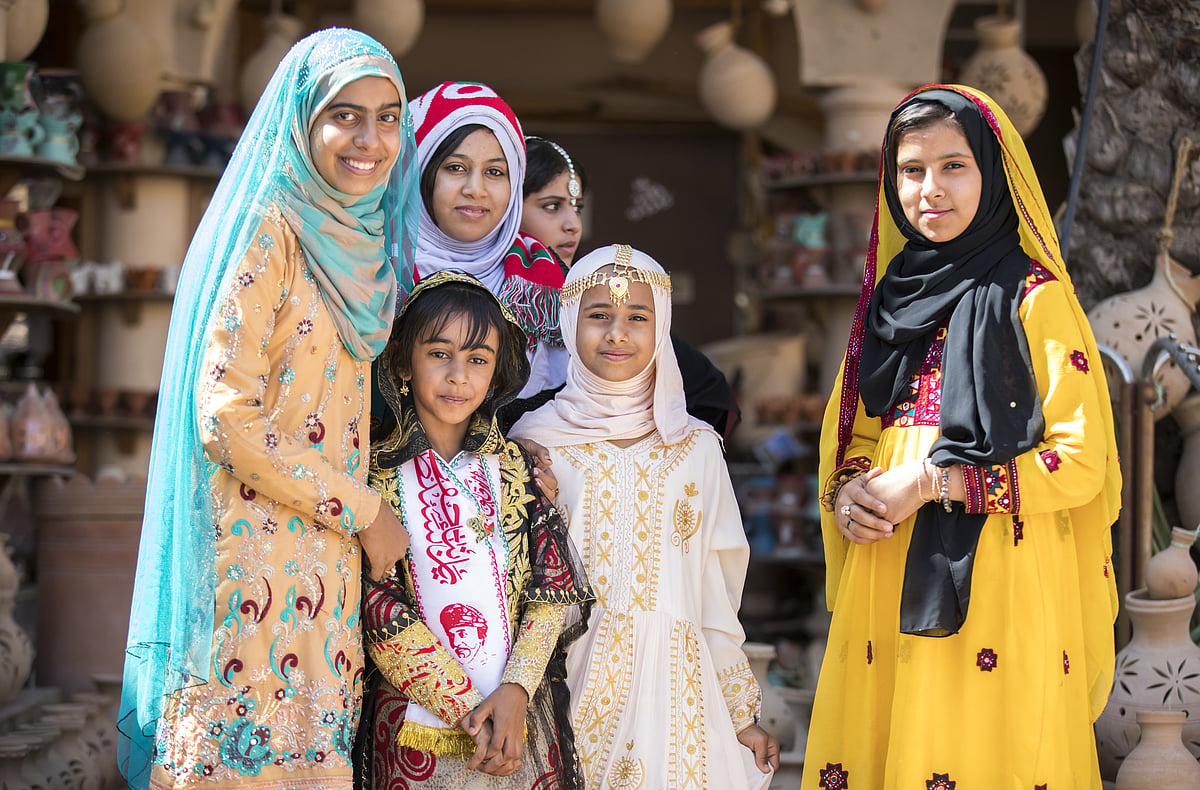 Omani girls dressed in traditional attires