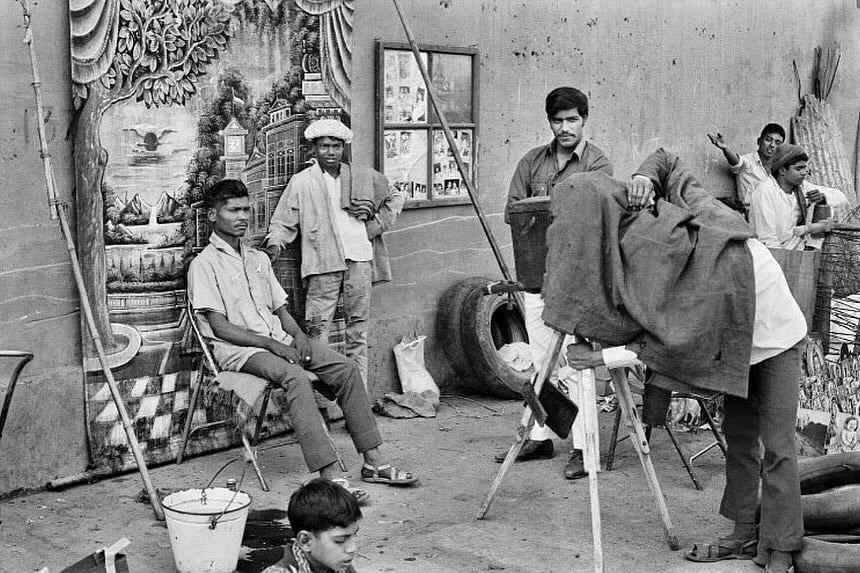 A photograph from Raghu Rais A Thousand Lives.