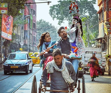 @kolkatazz/Instagram
: Saraswati Pujo is also referred to as the Bong Valentines Day in Kolkata, a city in West Bengal, India.