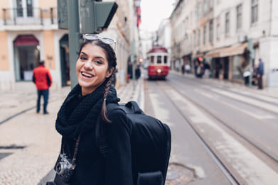 Shutterstock : Did you know about the buzzing travel trend shoulder season?