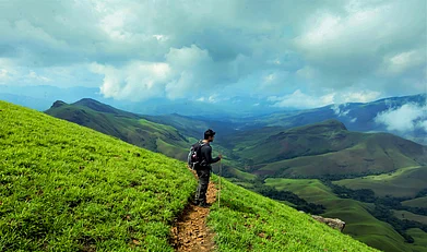 Wikimedia Commons : Go on hikes through the rolling hills of the Western Ghats in Kudremukh