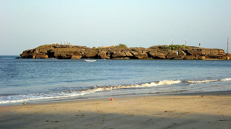 Nagoa Beach