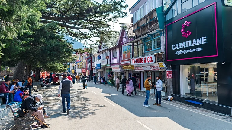 Mall Road, Shimla - Shutterstock