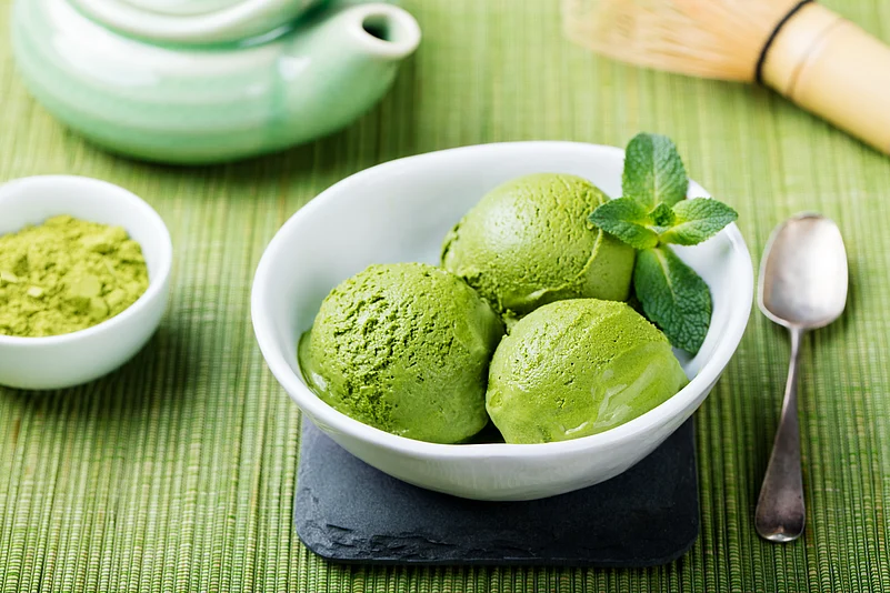 Matcha ice cream scoops
