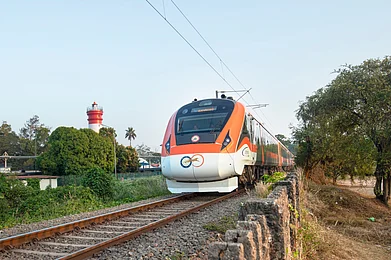 Shutterstock : A Vande Bharat train