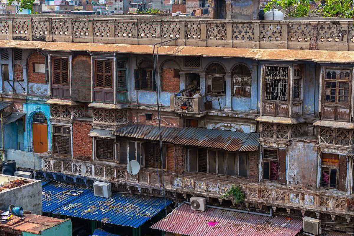 The old architecture of Khari Baoli