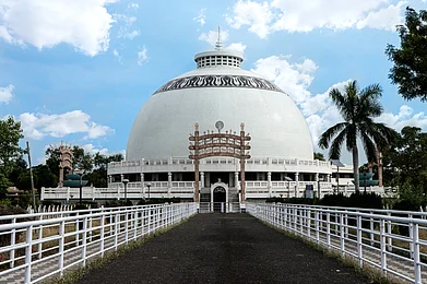 Shutterstock : Babasaheb Ambedkar Diksha Bhumi, Nagpur