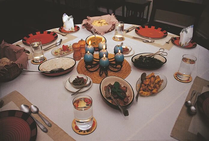 A beautifully set up dinner table at the Chowkidinghee Heritage Chang Bungalow