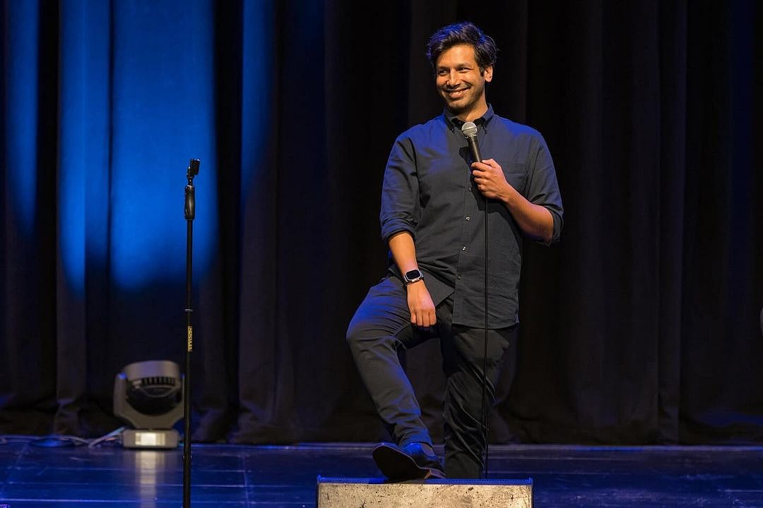 Kanan Gill at a performance
