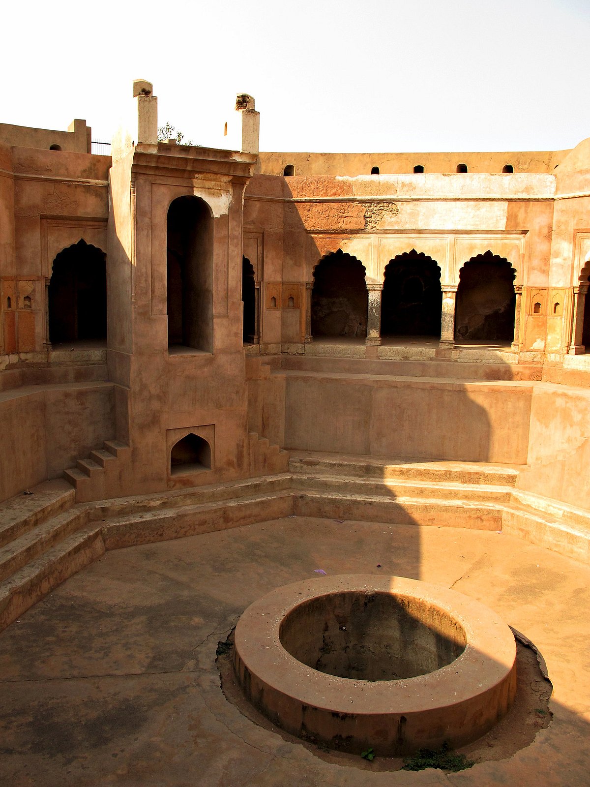 Ghaus Ali Shah ki baoli