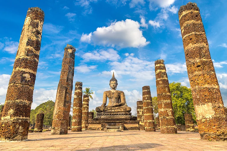 The Wat Mahathat in Sukhothai Historical Park - Sergii Figurnyi/Shutterstock