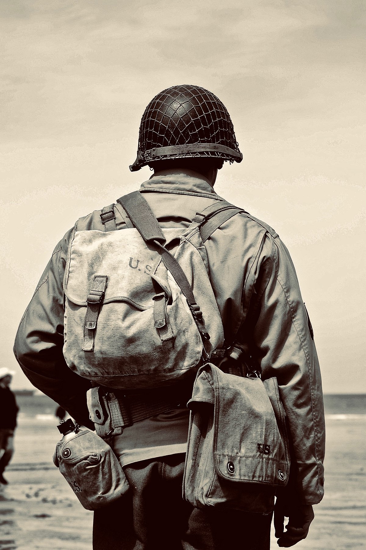 Shutterstock : Re-enactor on Gold Beach during D Day celebrations