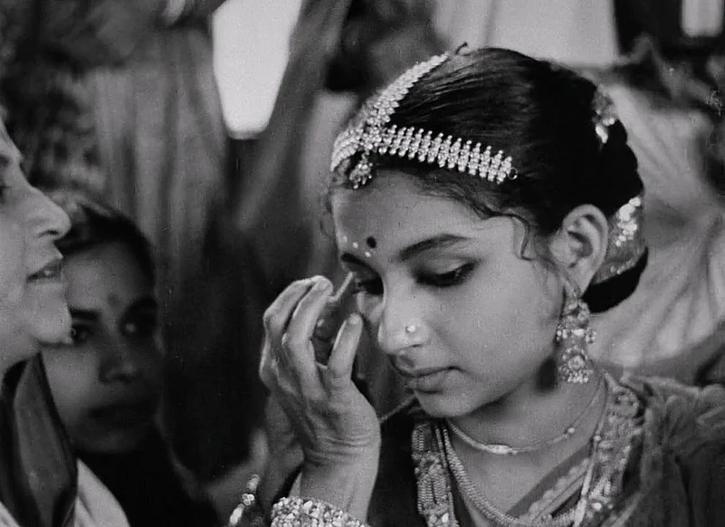 Sharmila Tagore in Satyajit Rays Apur Sansar as Aparna