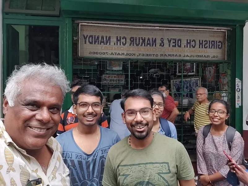 Ashish Vidyarthi enjoys the sweets at a legendary mishti shop in Kolkata