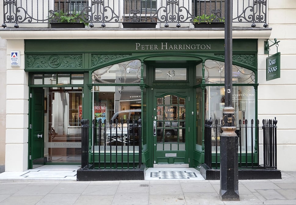 The front facade of Peter Harrington in Chelsea