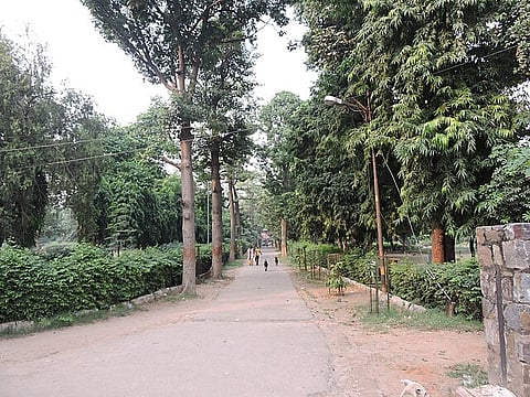 Roshanara Garden is one of the biggest gardens in the city and is situated in Shakti Nagar near Ghanta Ghar Chowk