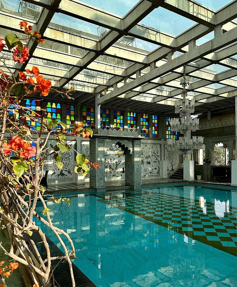 The rooftop swimming pool at Udai Kothi