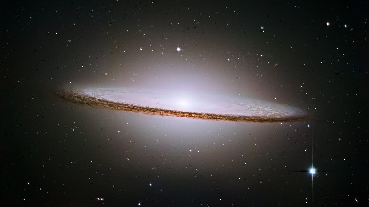 The Sombrero galaxy, Messier 104 (M104)
