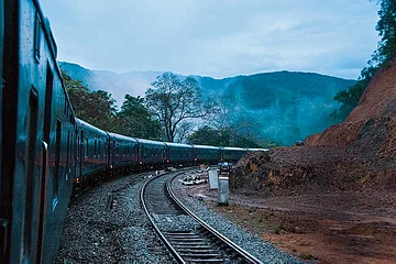 Photo: Shutterstock : Preeta and Imam decided to take on an extraordinary journey of 70 hours to travel from Kashmir to Kanyakumari on a train