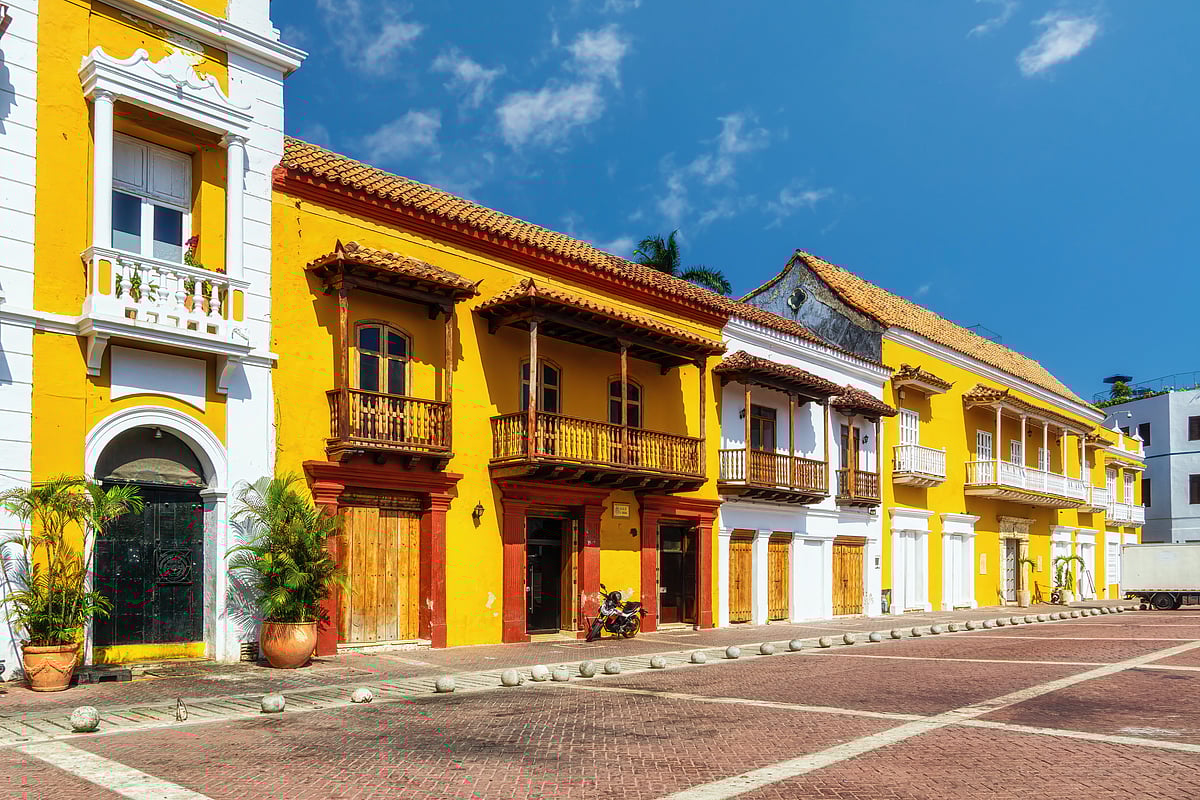 Discover the timeless charm of Cartagenas Plaza de la Aduana, nestled within the UNESCO World Heritage Site of the colonial walled city