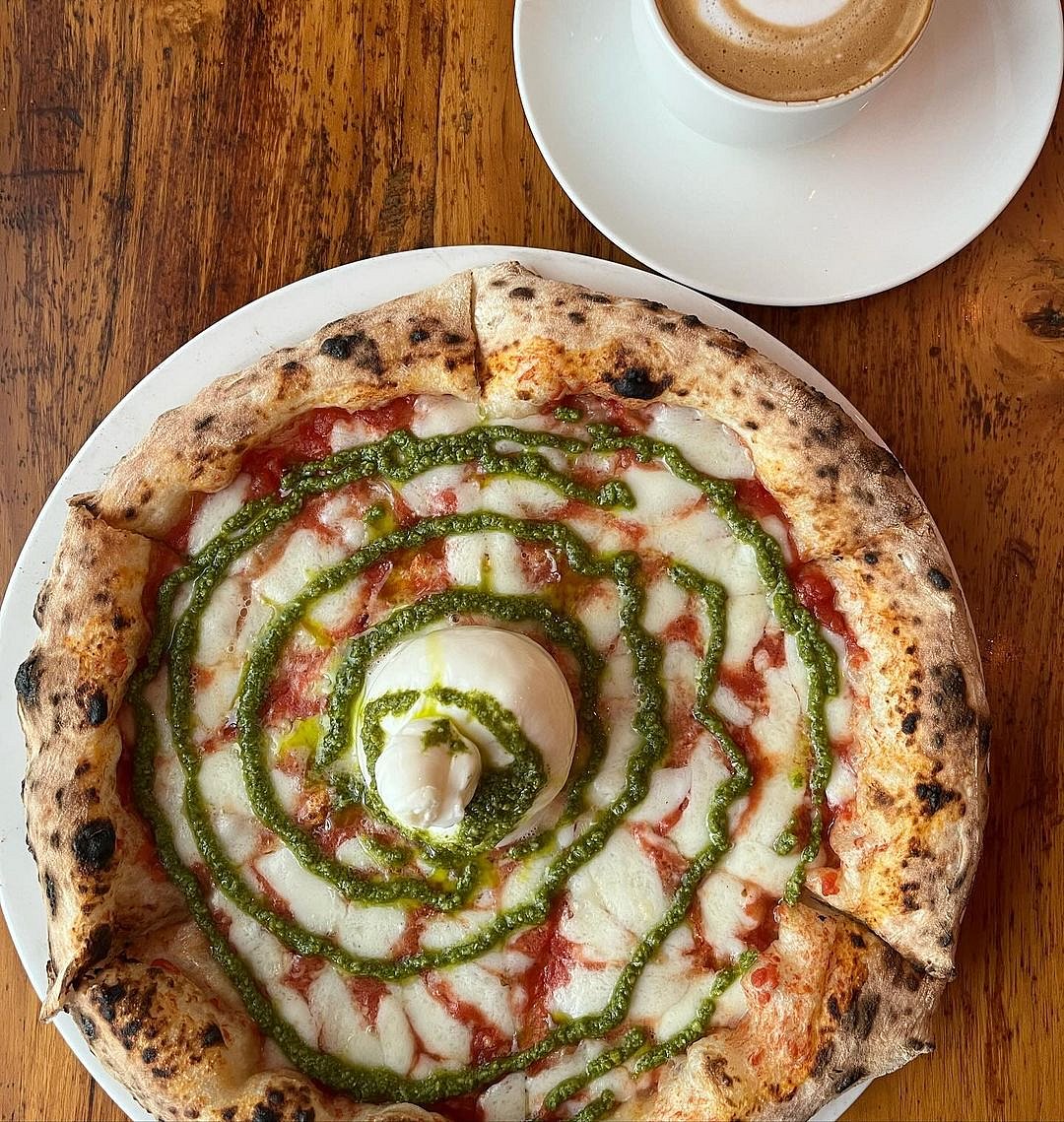 Burrata pesto pizza