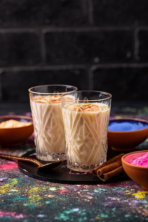 Two glasses of Holi special thandai